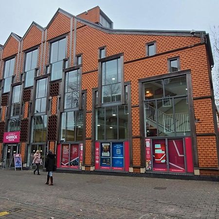 Samuels' A Duplex Apartment By Spires Accommodation In Lichfield City Centre Exterior foto